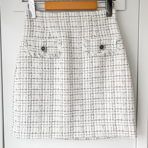 Guess white tweed/boucle mini skirt - Picture 5 of 13